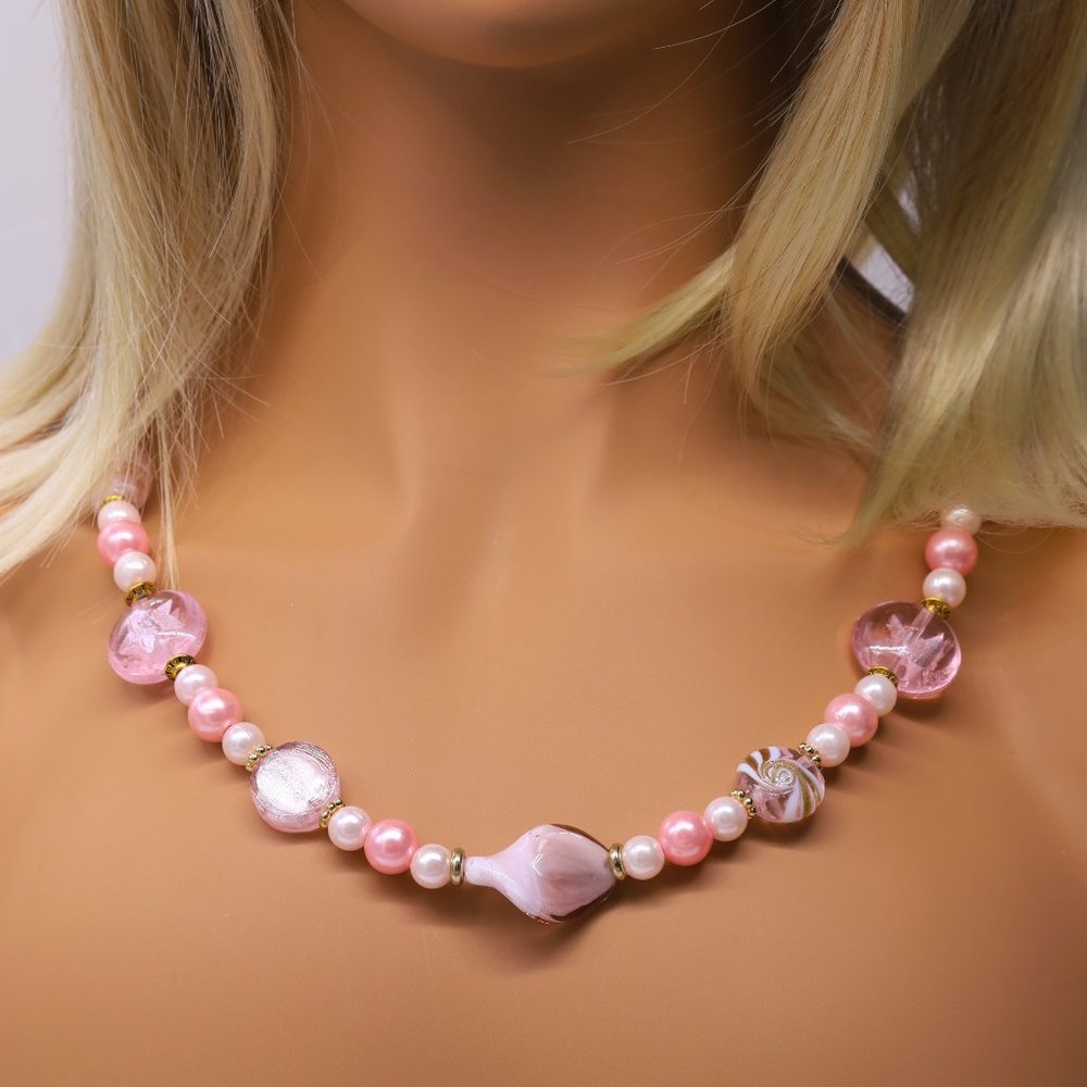 Necklace Pink Hand Blown Glass Beads. Lobster Clasp. - Picture 1 of 3